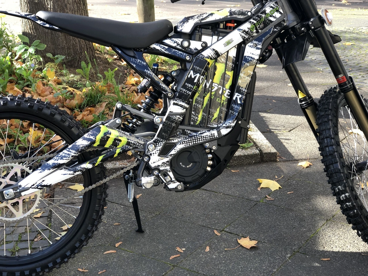 新品 SURRON LightBee用 19インチ フロントホイール 【公式通販】